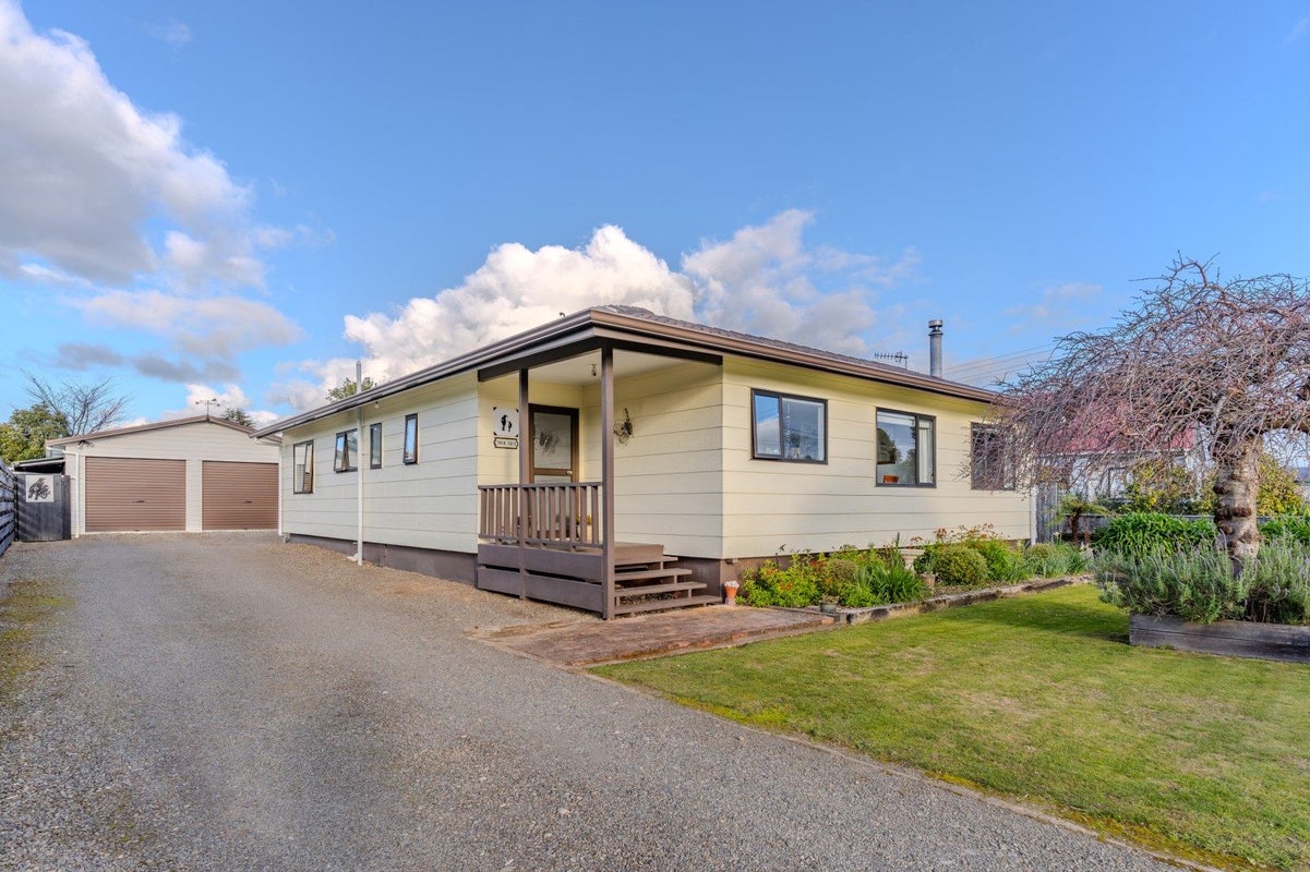 262 Cambridge Avenue, Ashhurst, Ashhurst - Carousel 1