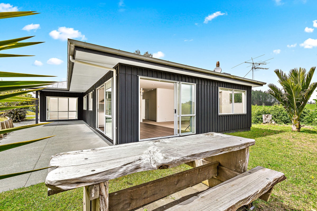61 Govan Wilson Road, Warkworth - Carousel 1