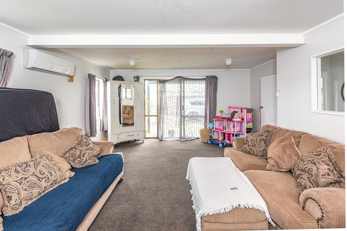34A Titoki Street, Castlecliff, Whanganui - Carousel 2
