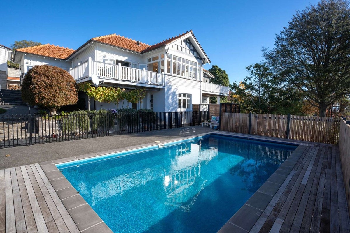 46 MacMillan Avenue, Cashmere, Christchurch - Carousel 1