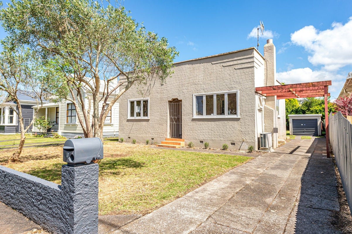 18 Seddon Street, Aramoho, Whanganui - Carousel 1