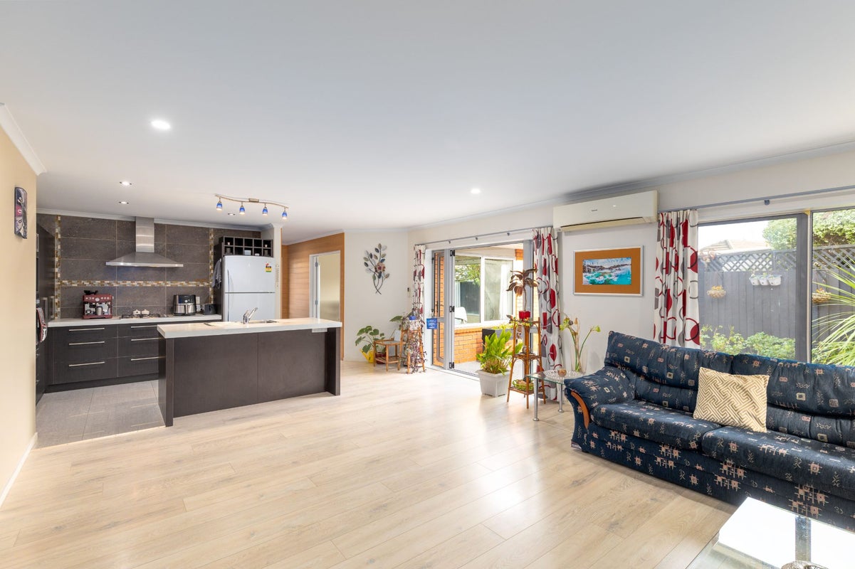 5A Voss Street, Shirley, Christchurch - Carousel 2