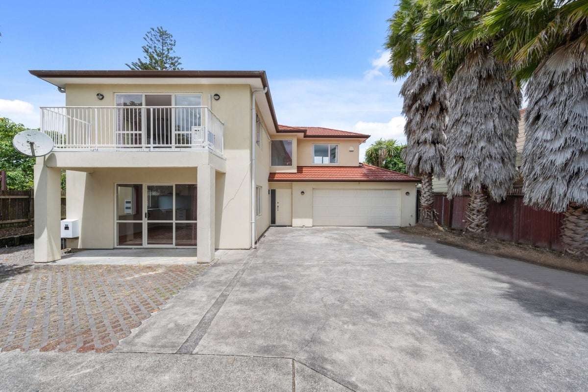 23A Margan Avenue, New Lynn, Auckland - Carousel 1