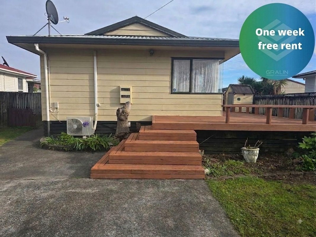 52 Kelwyn Road, Kelston, Auckland - Carousel 1