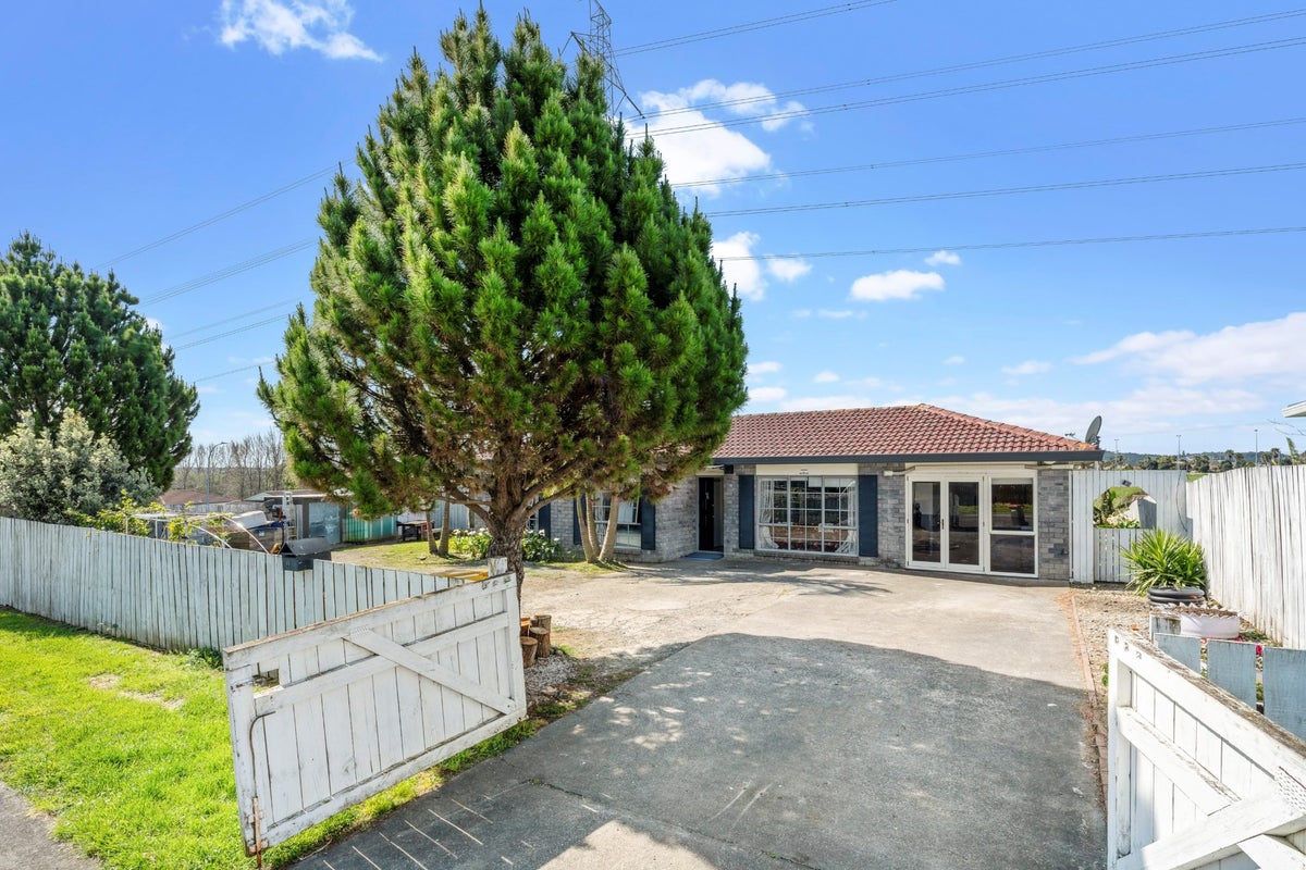 45 Belinda Avenue, Flat Bush, Auckland - Carousel 1