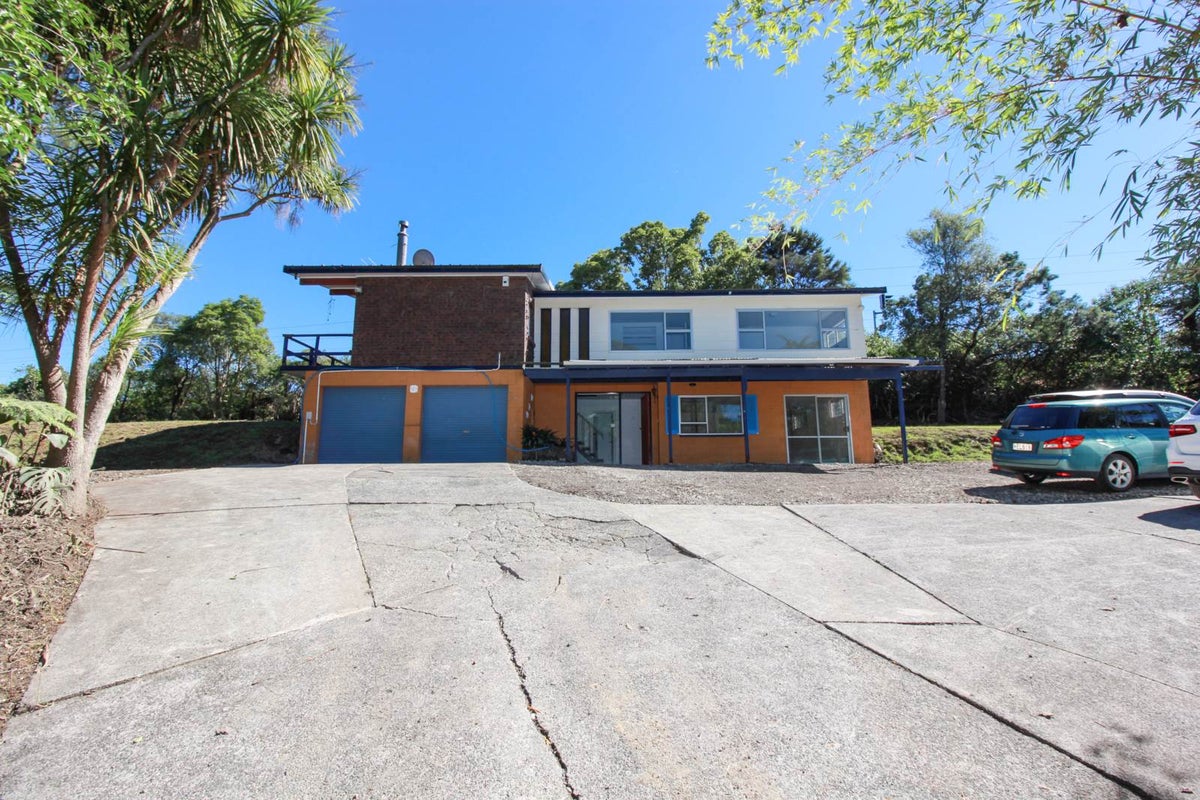 25A Titirangi Road, New Lynn, Auckland - Carousel 2