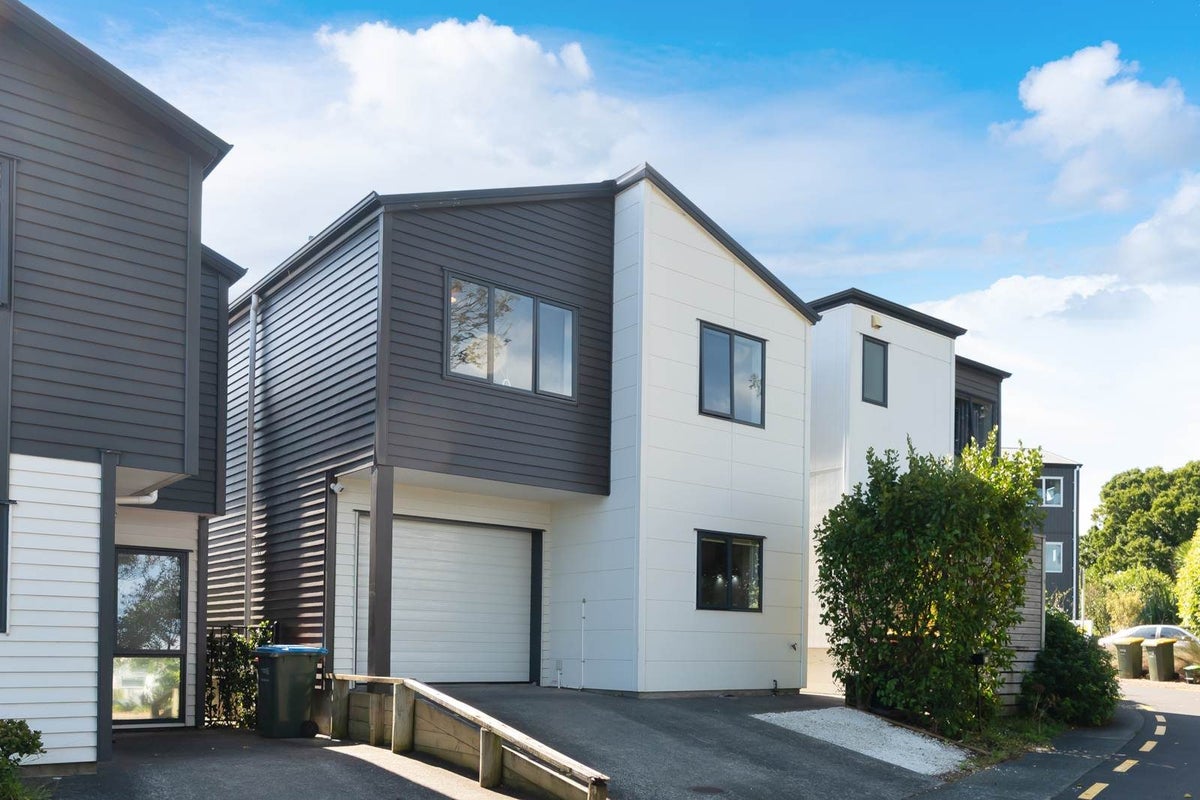 14 Whakawhiti Loop, Avondale, Auckland - Carousel 2