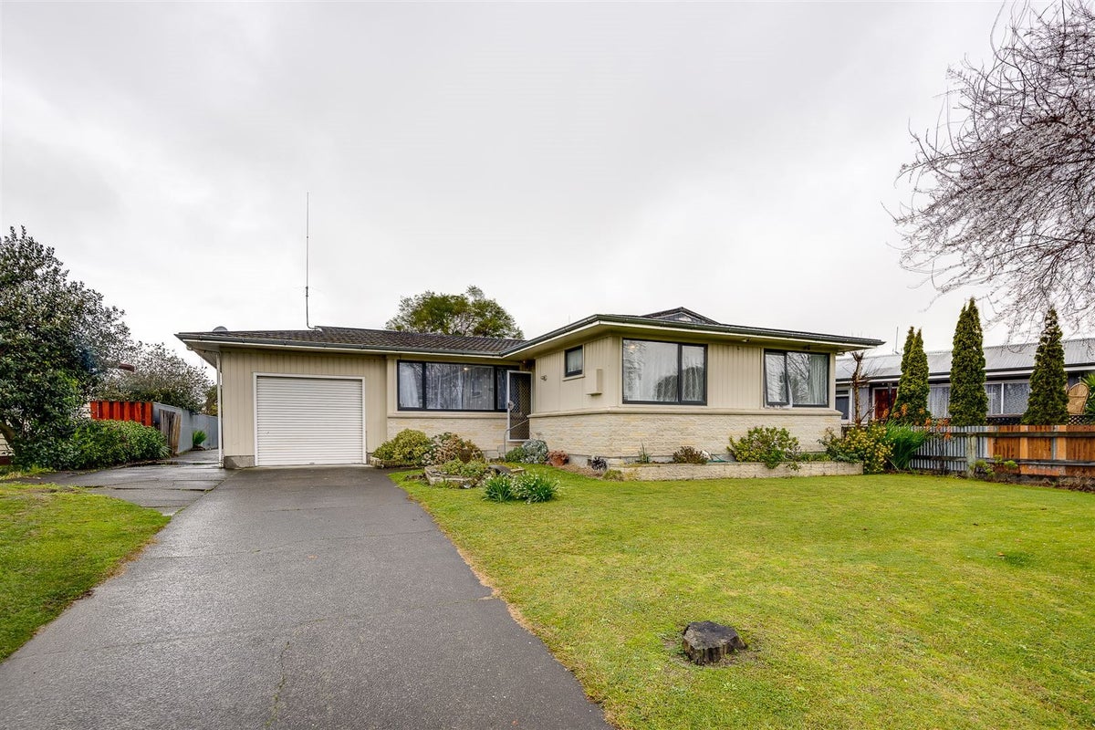 40 Leicester Avenue, Tamatea, Napier - Carousel 1