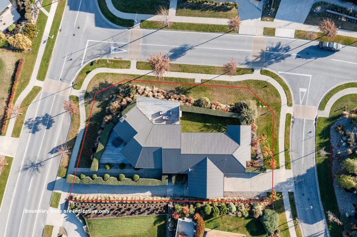 2 Urquhart Place, Wanaka, Wanaka - Carousel 14