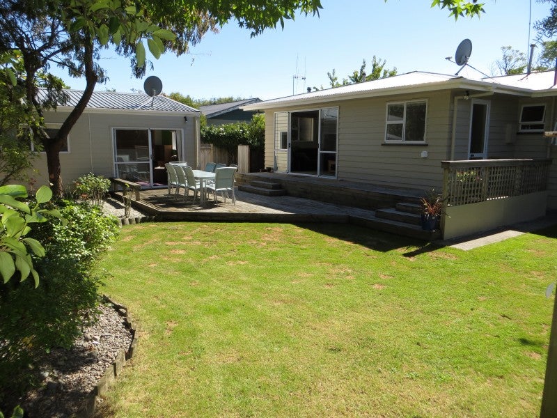 6 Squires Place, Awapuni, Palmerston North - Carousel 1