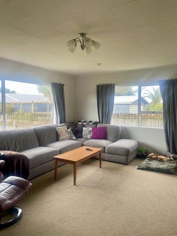 29 Hammond Avenue, Hatfields Beach, Orewa - Carousel 2