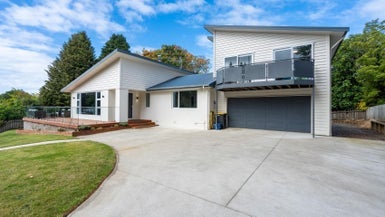 349 Taieri Road, Halfway Bush, Dunedin - Carousel 1