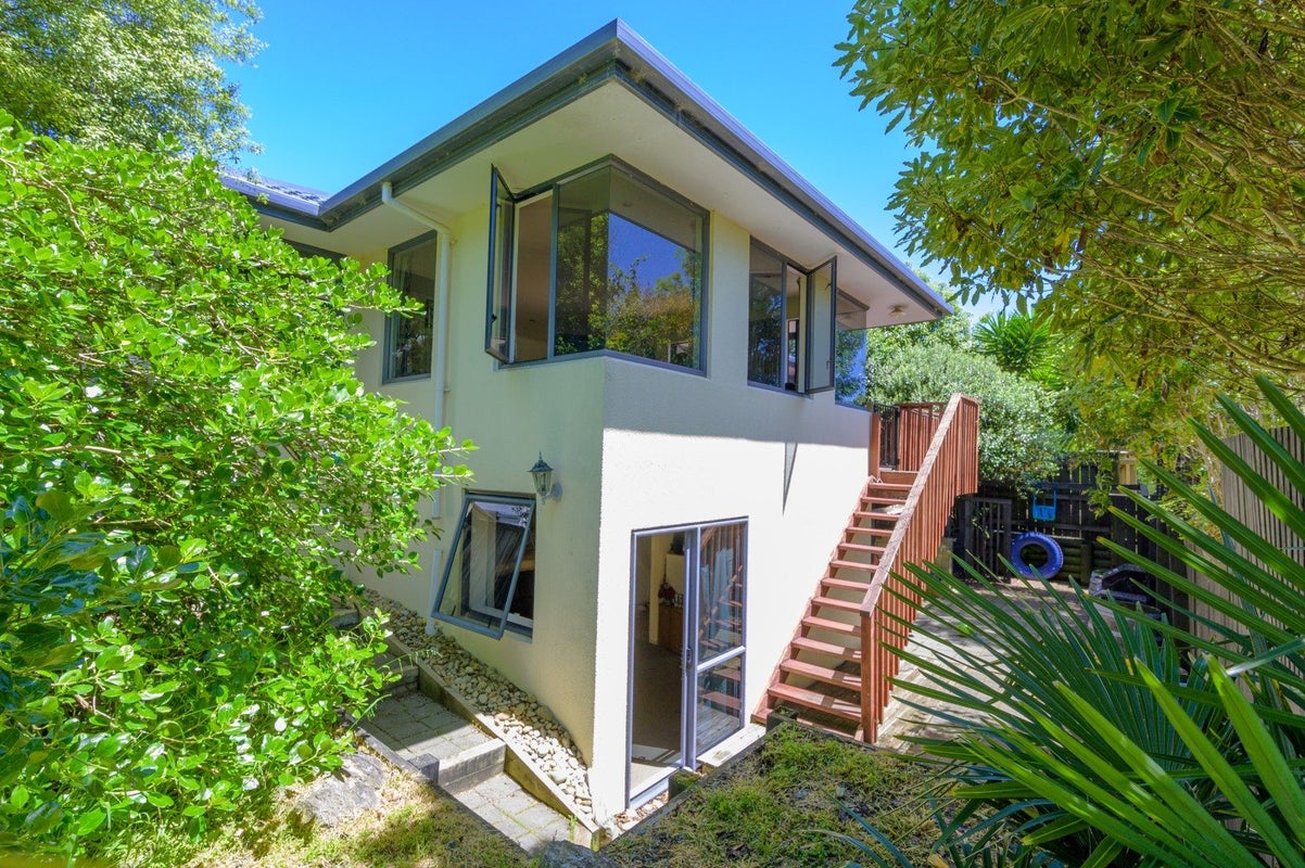 14A Avonbank Place, Marybank, Nelson - Carousel 1