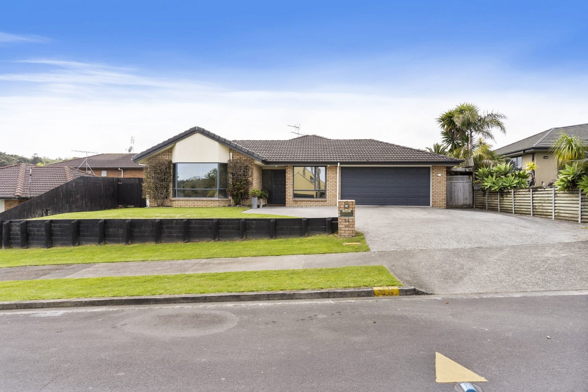 34 Norman Close, The Gardens, Auckland - Carousel 1