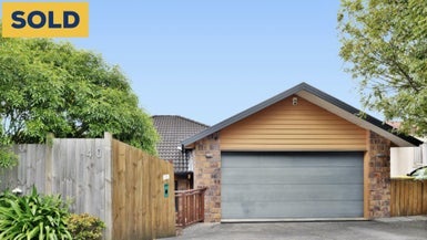 40 Simpson Road, Ranui, Auckland - Carousel 1