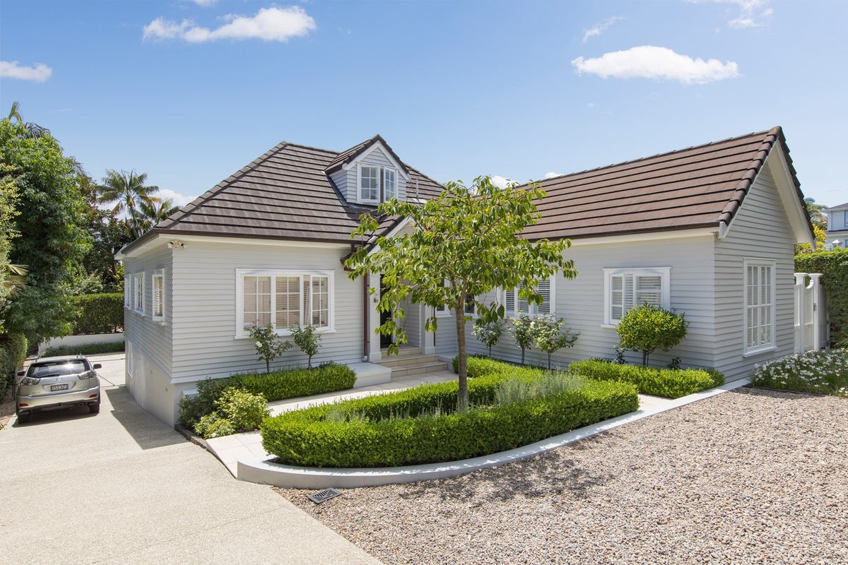 7 Parkside Street, St Heliers, Auckland - Carousel 2