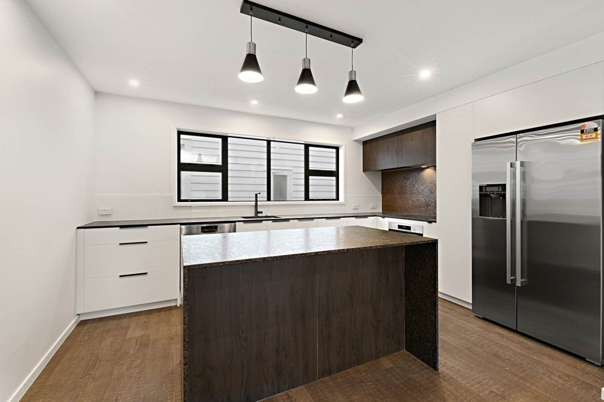 2/32 Cardigan Street, Western Springs, Auckland - Carousel 2
