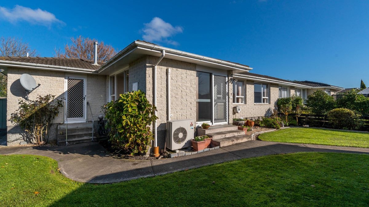 2/16 Oldham Crescent, Halswell, Christchurch - Carousel 2