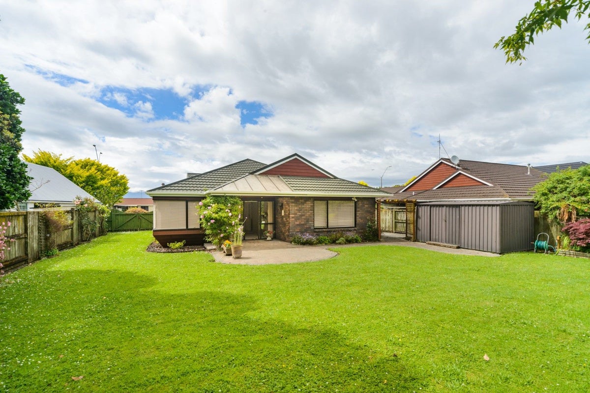 112 John F Kennedy Drive, Milson, Palmerston North - Carousel 2