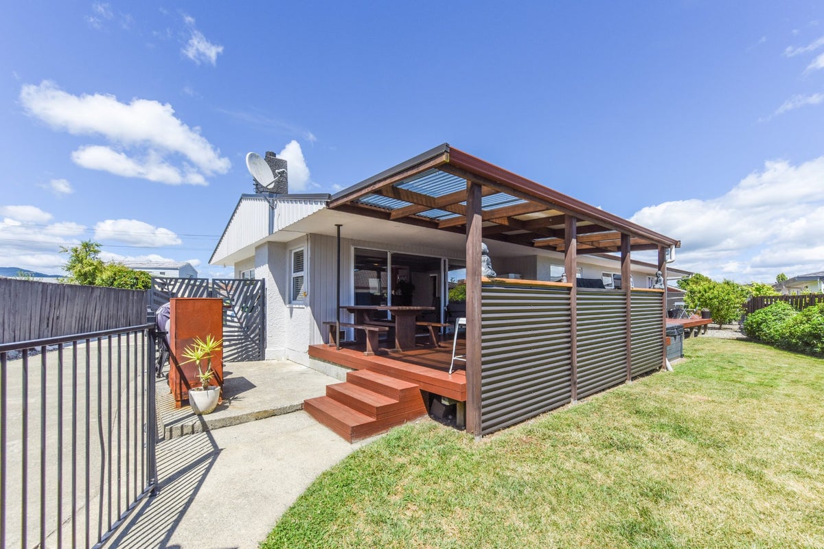 45 Roto Street, Tahunanui, Nelson - Carousel 1