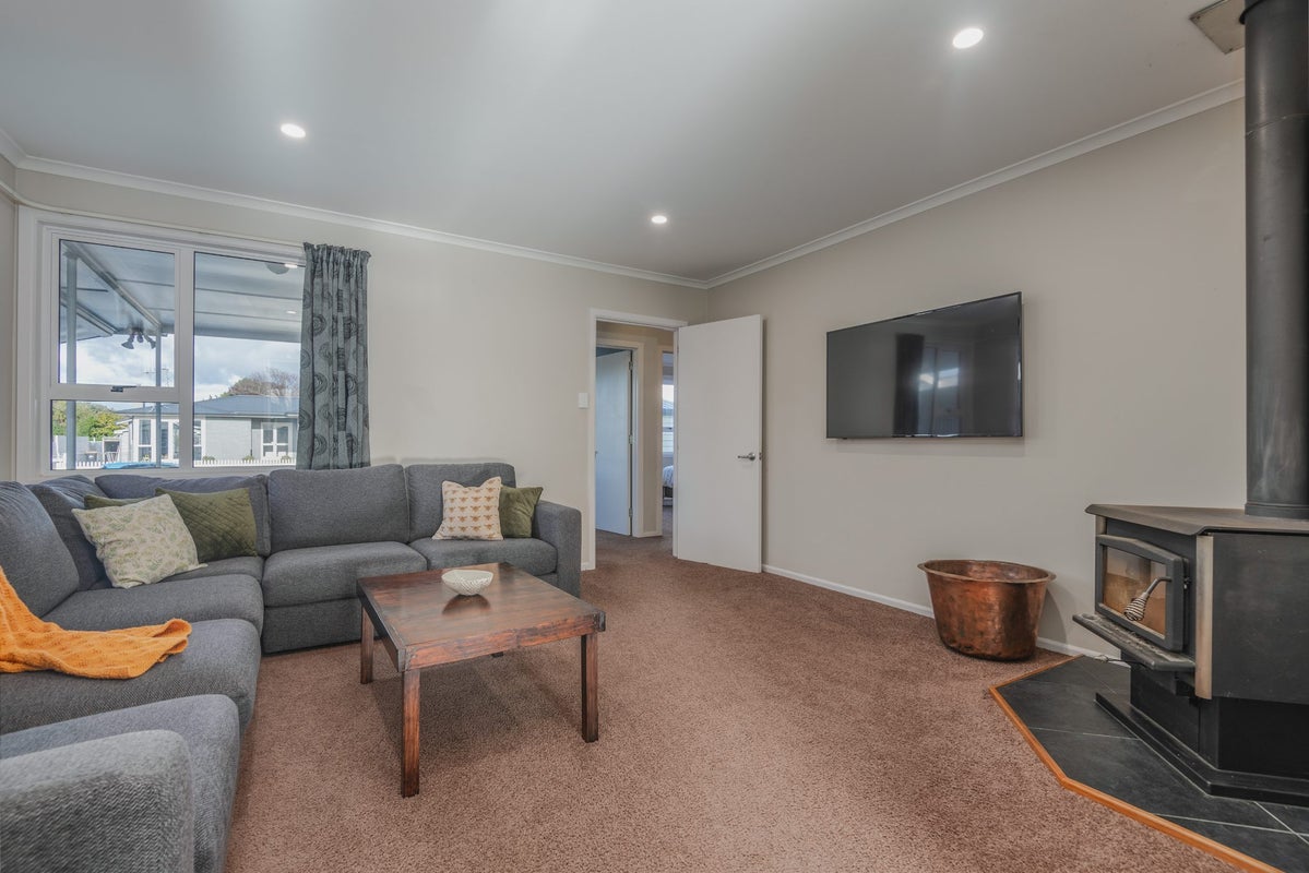 5 Ilford Place, Awapuni, Palmerston North - Carousel 2