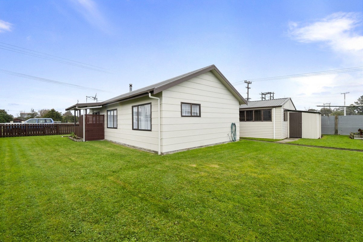21 Railway Road, Bunnythorpe, Palmerston North - Carousel 17