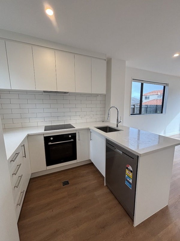 3 Pataka Way, Mount Roskill, Auckland - Carousel 2