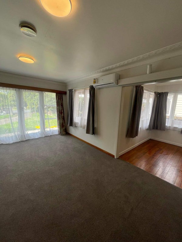 80A Swanson Road, Henderson, Auckland - Carousel 13