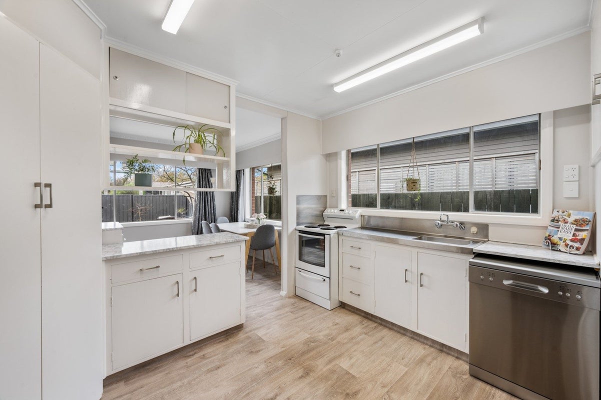 1 Belvue Crescent, Witherlea, Blenheim - Carousel 2