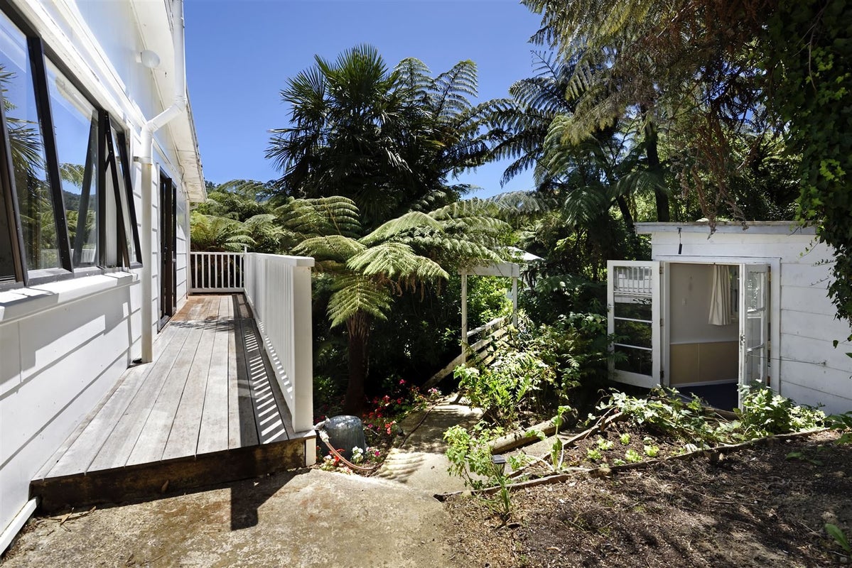 20 Nikau Street, Duncan Bay, Marlborough Sounds - Carousel 2