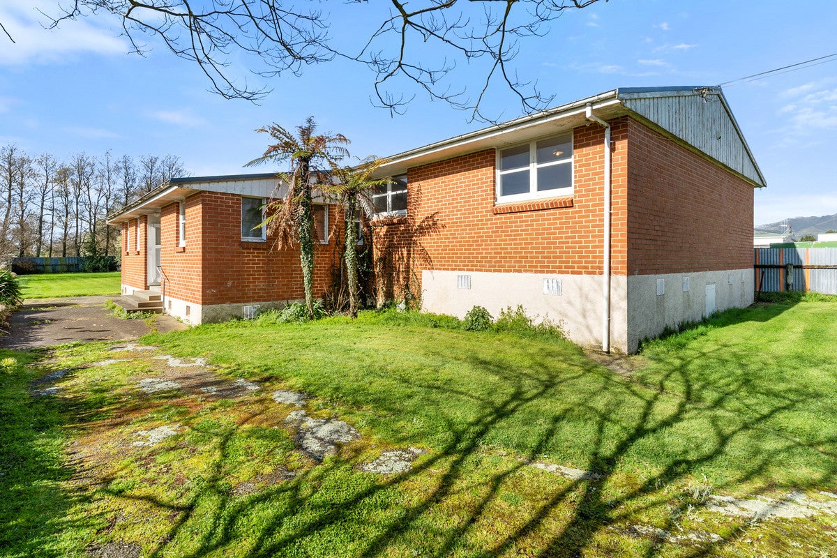 0 Stout St, Eketahuna, Eketahuna - Carousel 1