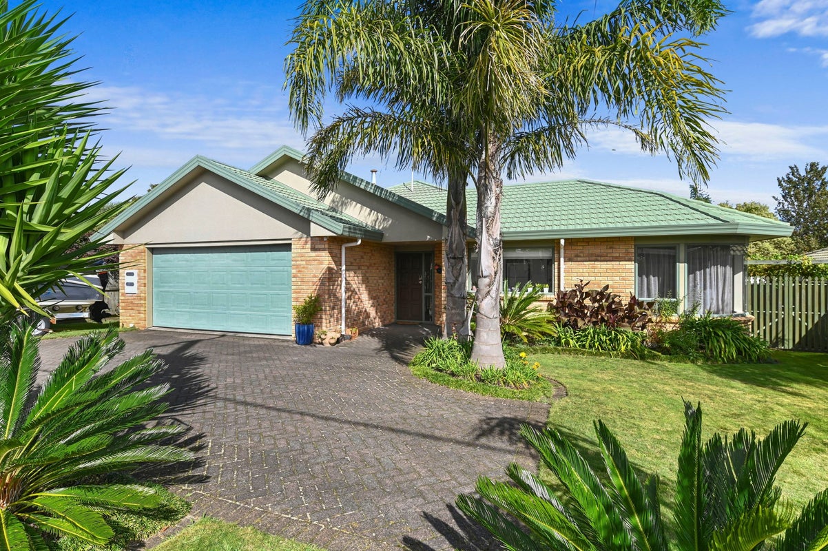 61 Basley Road, Owhata, Rotorua - Carousel 1