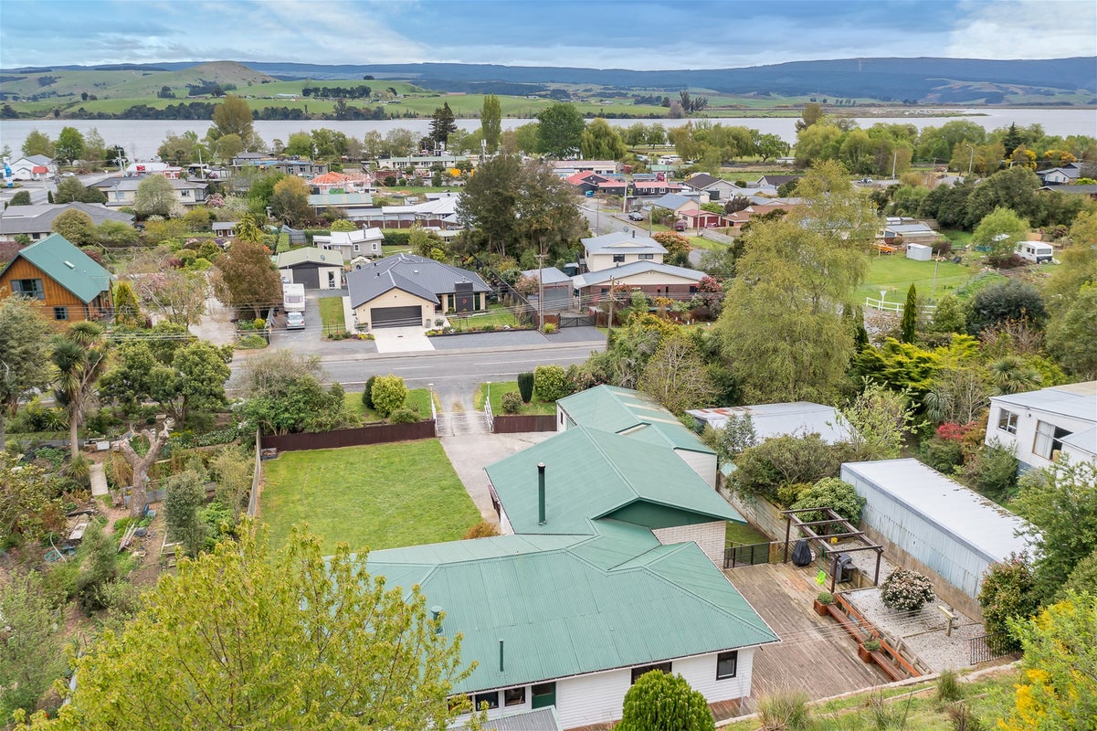 8 Greenhithe Street, Waihola - Carousel 21