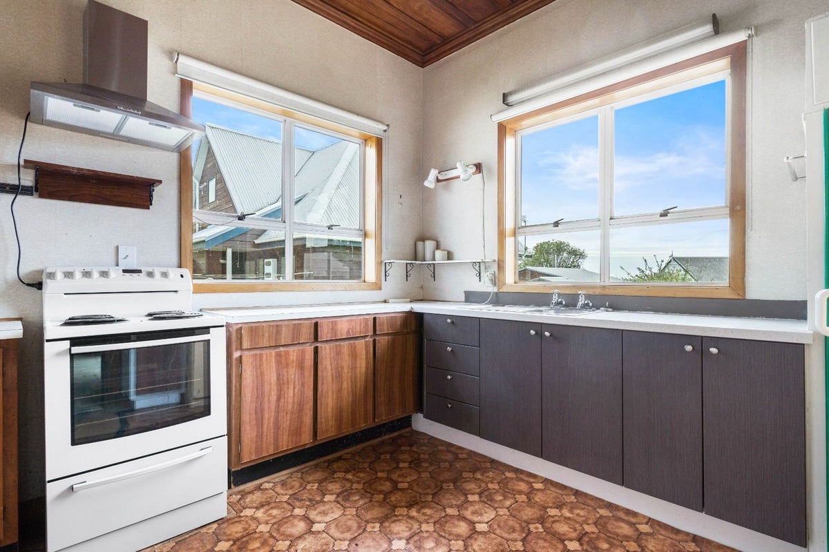 103 Queen Street, Northcote Point, Auckland - Carousel 2