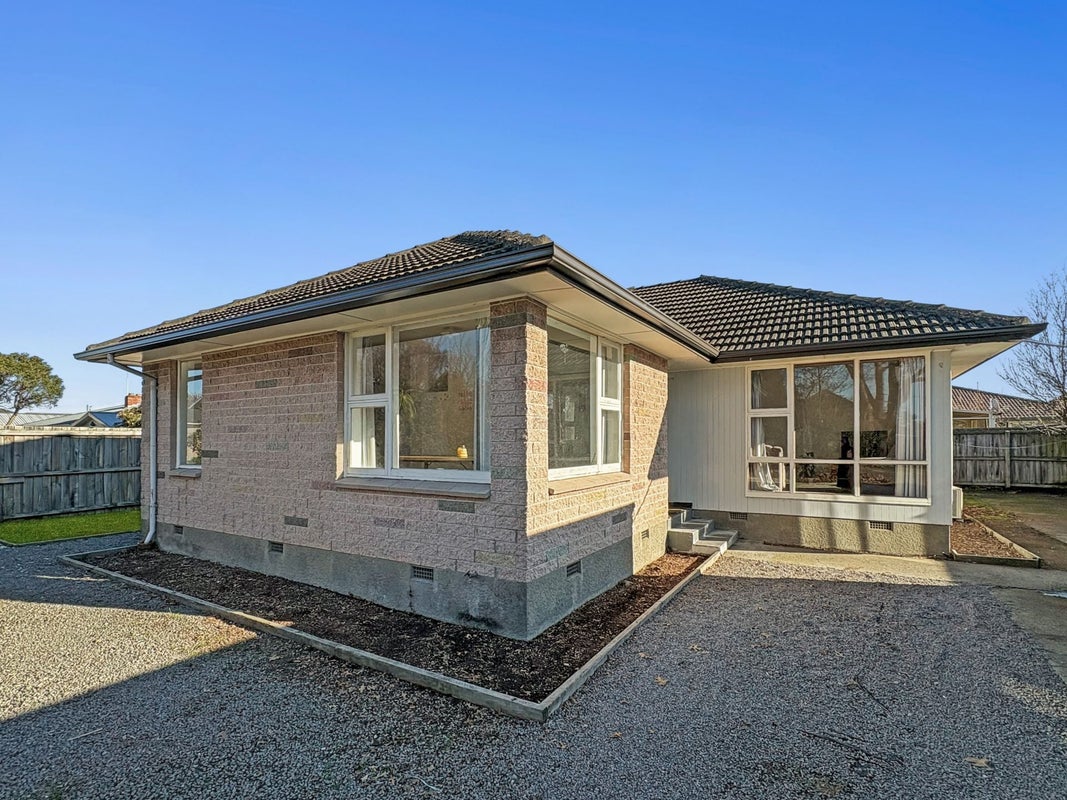 1 Ballantyne Av, Upper Riccarton, Christchurch City, Canterbury - Carousel 1