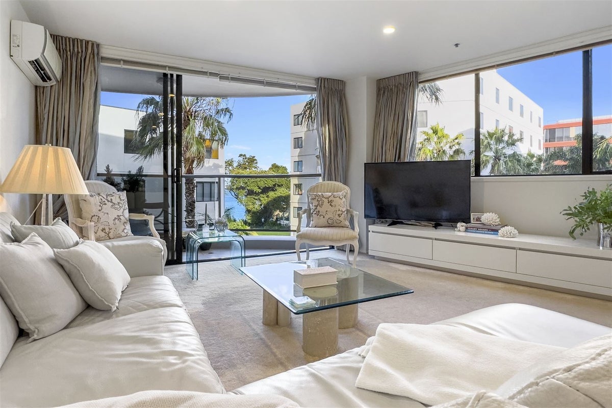 3G/175 Hurstmere Road, Takapuna, Auckland - Carousel 2