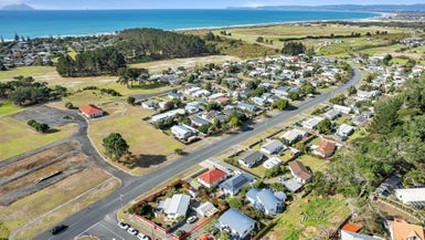 1 Tamure Place, Waterview, Auckland - Carousel 1