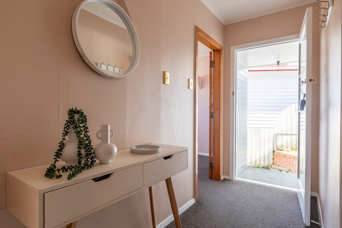 47 Petrie Street, Wainuiomata, Lower Hutt - Carousel 2