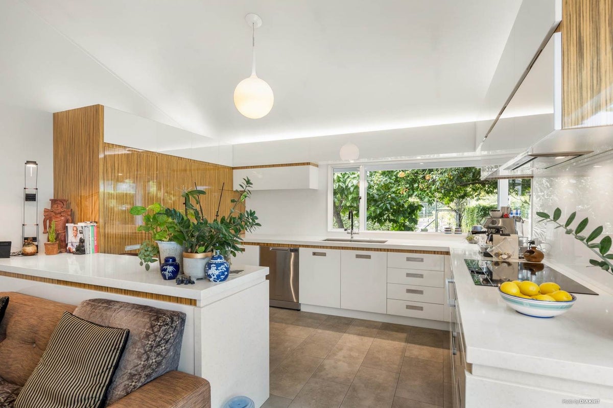 233 Ponga Road, Papakura - Carousel 1