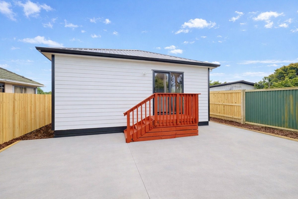 47 Tripoli Road, Panmure, Auckland - Carousel 1