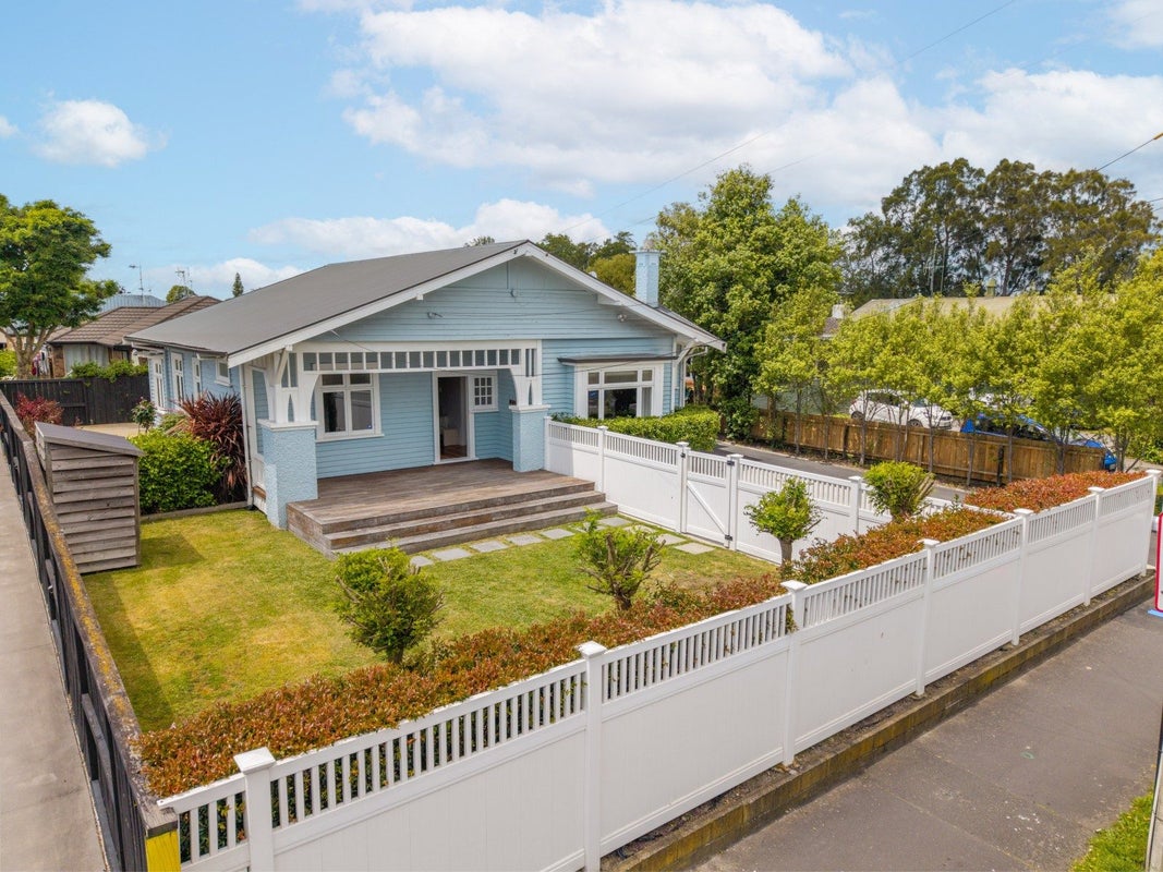 932 Heaphy Terrace, Fairfield, Hamilton - Carousel 1