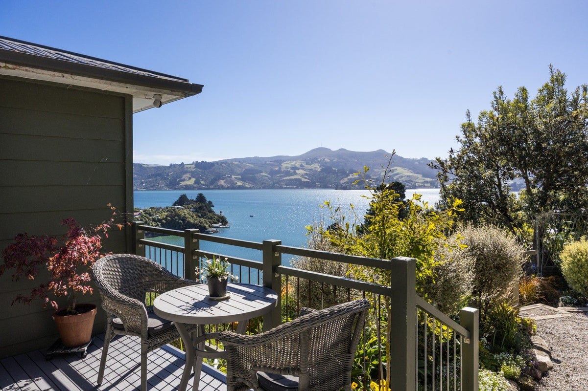 78 Oxley Crescent, Broad Bay, Dunedin - Carousel 1