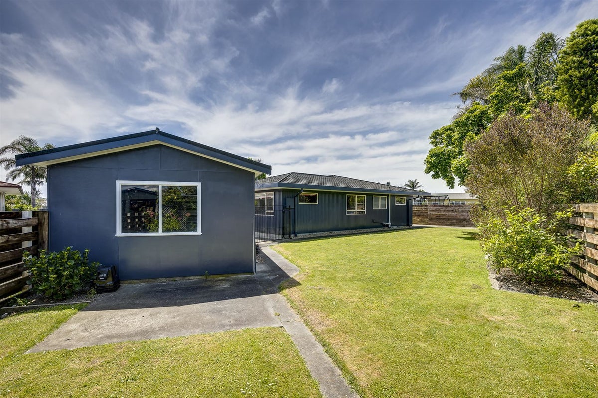 11 Laurent Place, Greenmeadows, Napier - Carousel 16