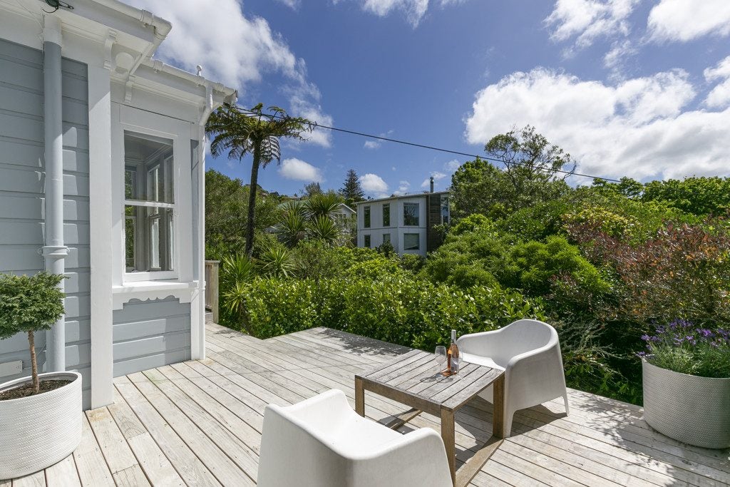 5 Vautier Avenue, Wadestown, Wellington - Carousel 2