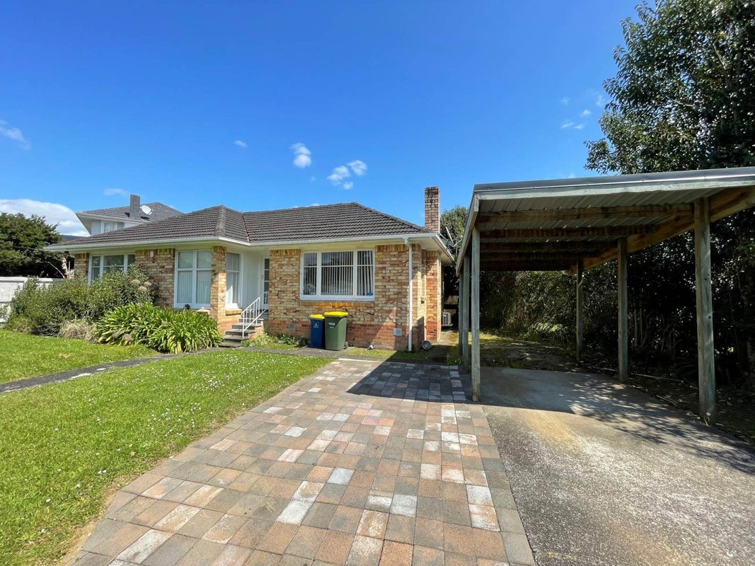 20 Wilsher Crescent, Henderson, Auckland - Carousel 1