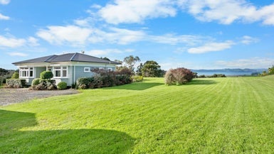147 Mcleod Road, Helensville - Carousel 1