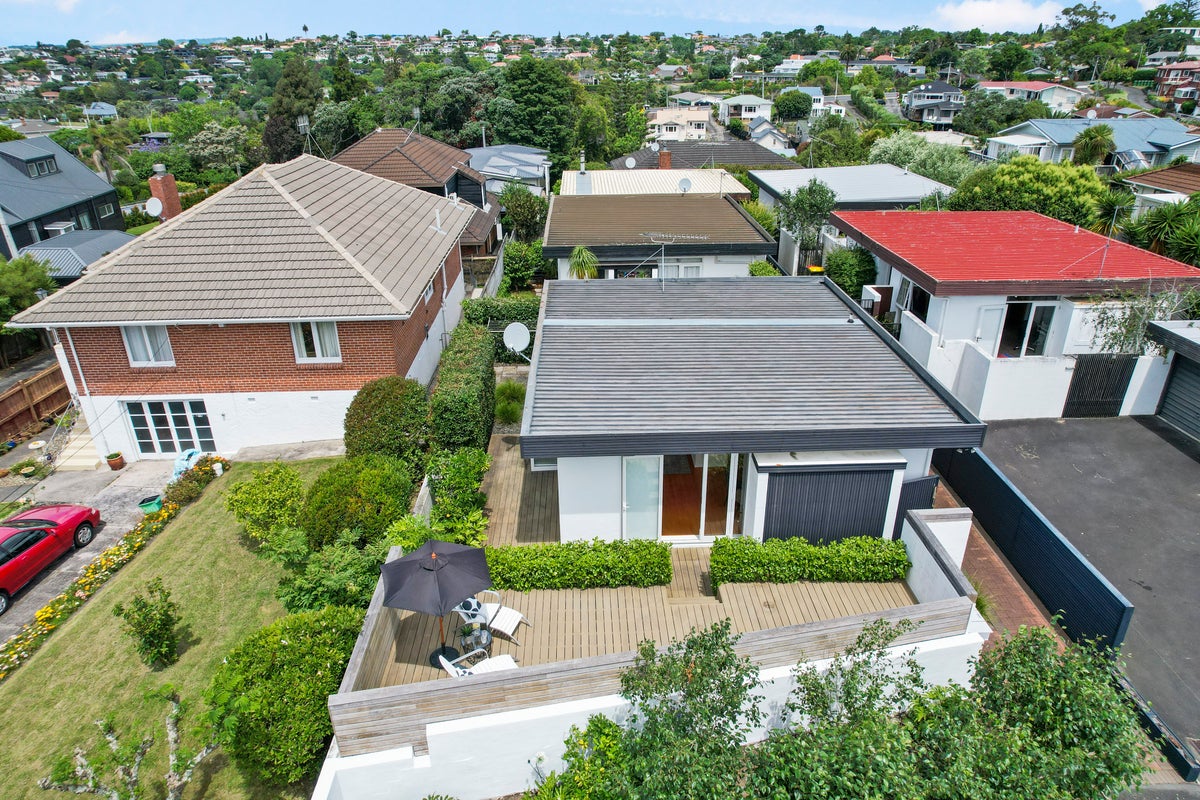 1/51 Uxbridge Road, Howick, Auckland - Carousel 2