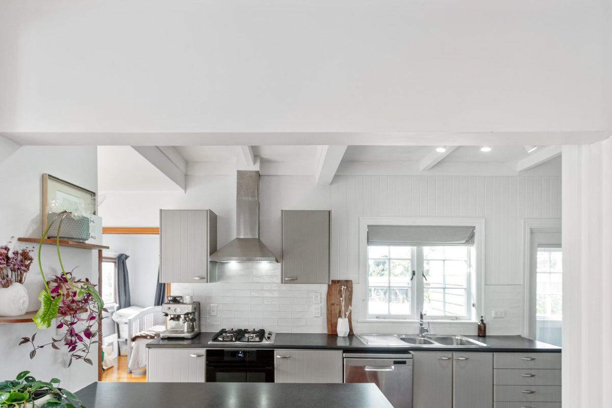 1/127 Birkdale Road, Birkdale, Auckland - Carousel 2