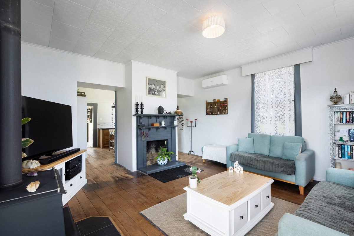 446 State Highway 25, Thames - Carousel 2