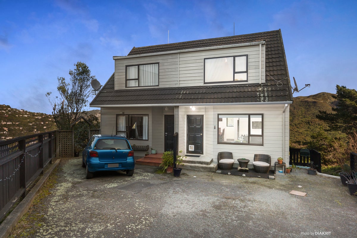 9 Commons Way, Crofton Downs, Wellington - Carousel 1